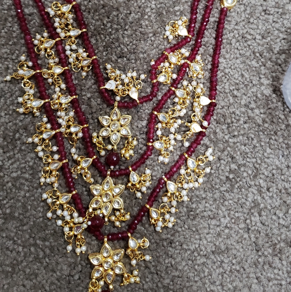 Necklace jewelry set